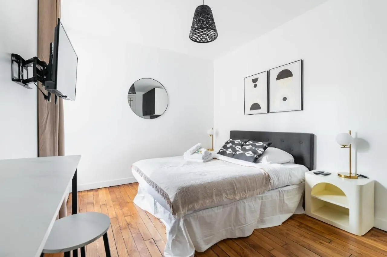 Appartement Service Studio Au Coeur Du 19E - 2P Paris Apartment